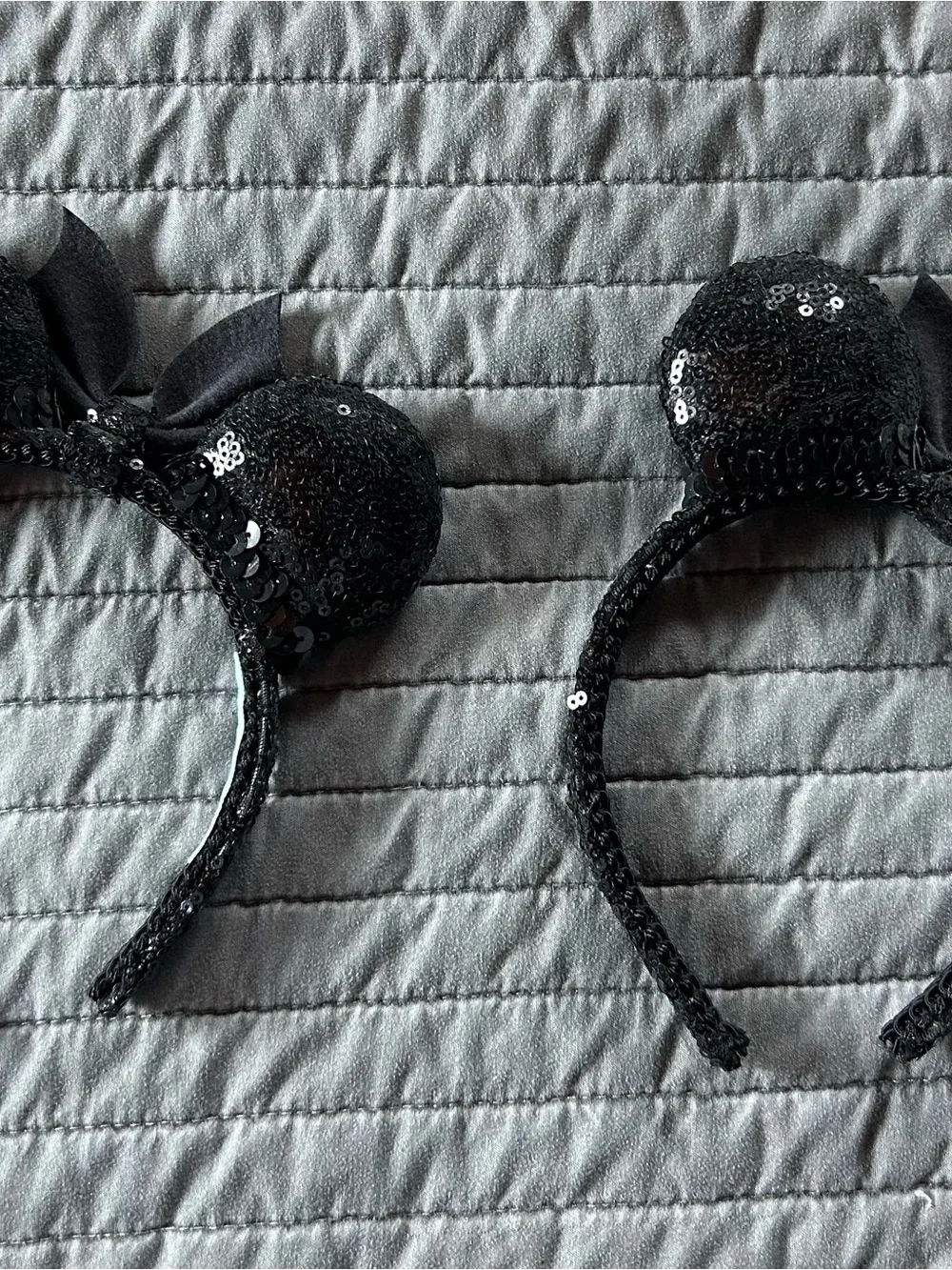 Black Sequin Minnie Ears with bat Bow (child size)